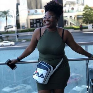 Meet your Posher, Dionne